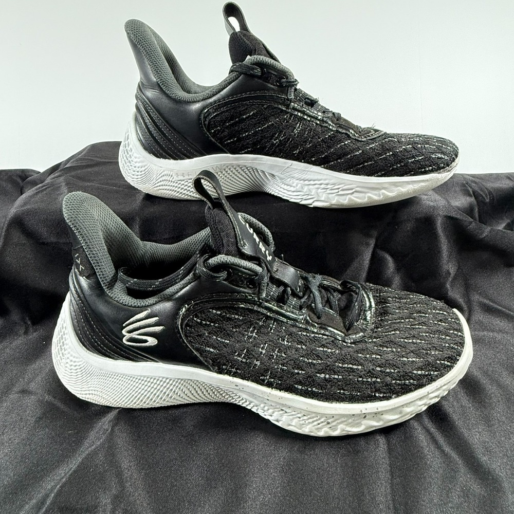 Under Armour Curry Flow 9 Shoes Unisex M8.5/W 10 Basketball 3025631-001 Sneaker